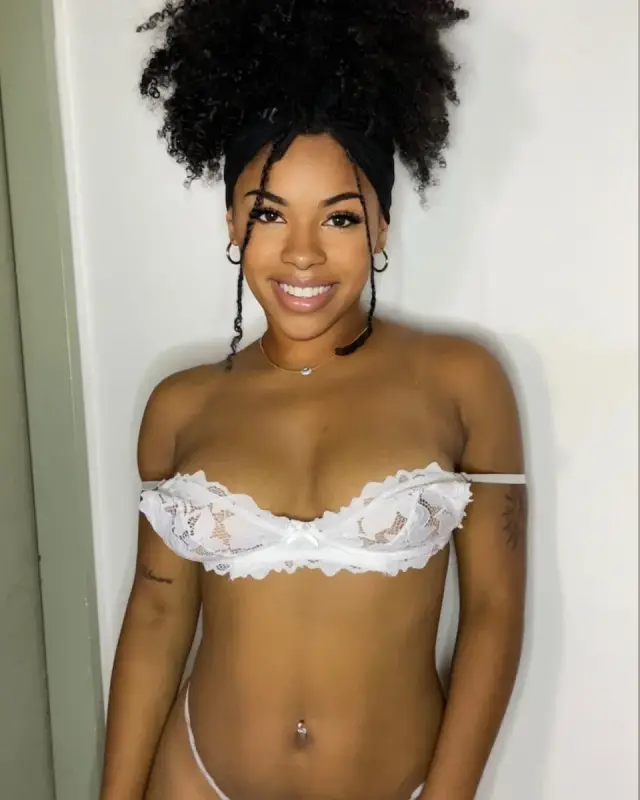 Paola Ebony queen profile photo