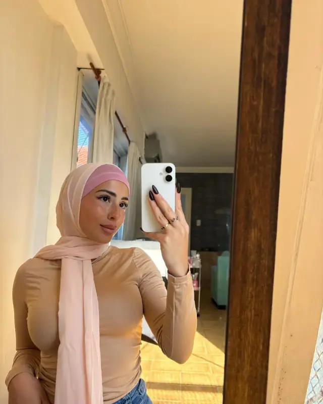 Shirin شيرين profile photo